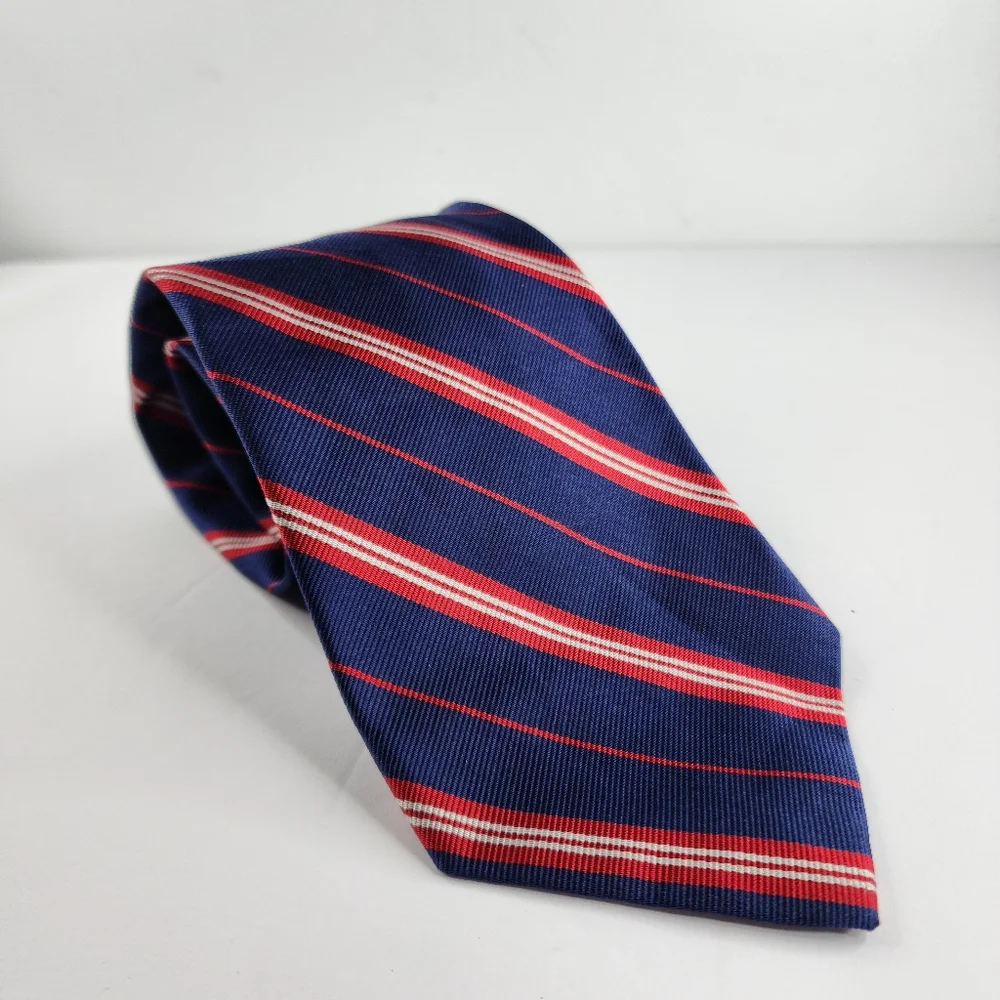 BROOKS BROTHERS 346 Blue & Red Stripe Silk Tie.
